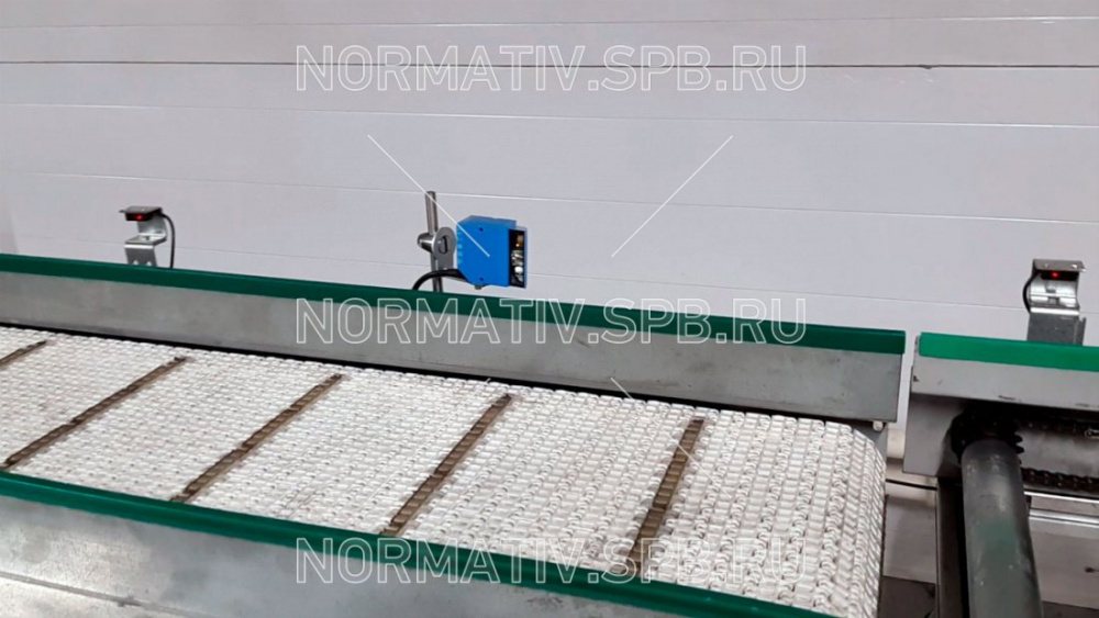 Считывание штрих-кода и распределение пластиковых ящиков с товаром на умном складе от ООО "Норматив"