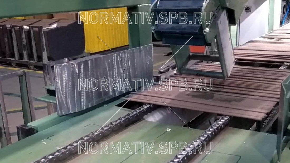 Разгрузочный прямой цепной транспортёр для сварочных электродов - изготовление конвейерного оборудования ООО "Норматив"